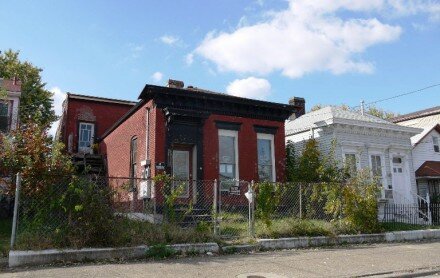Italianate Camelback Cottage, Louisville, Kentucky