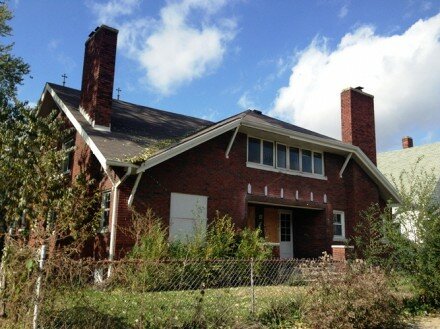 The Coolest Duplex in Indianapolis is Unusable.!? Craftsman Duplex, Indianapolis, Indiana